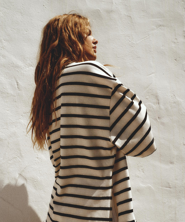 OVERSIZED STRIPED T-SHIRT